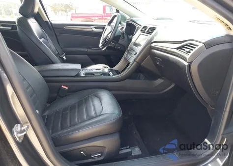 2017 Ford Fusion Energi Se Luxury z USA, uszkodzony, nr VIN 3FA6P0PUXHR238759